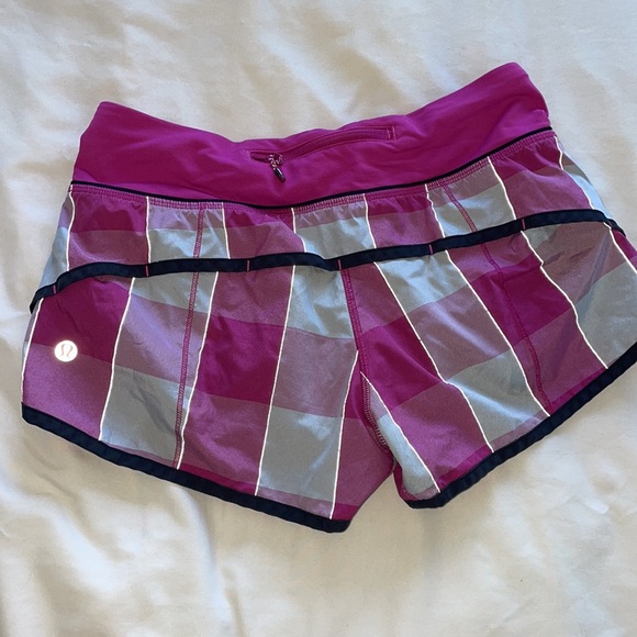 Lululemon shorts - Picture 3 of 4